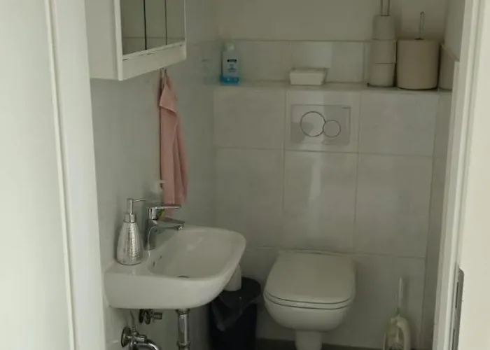 Klein Aber Fein - Keine Dusche - No Shower * 하노버