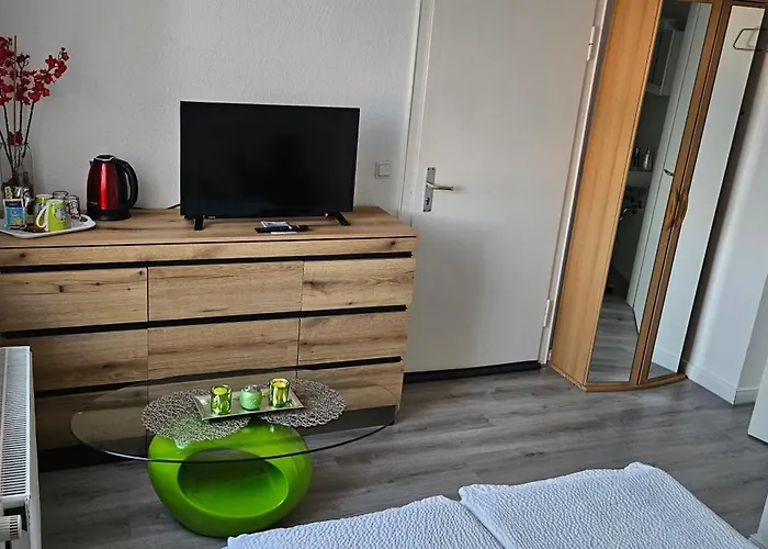 Klein Aber Fein - Keine Dusche - No Shower *
